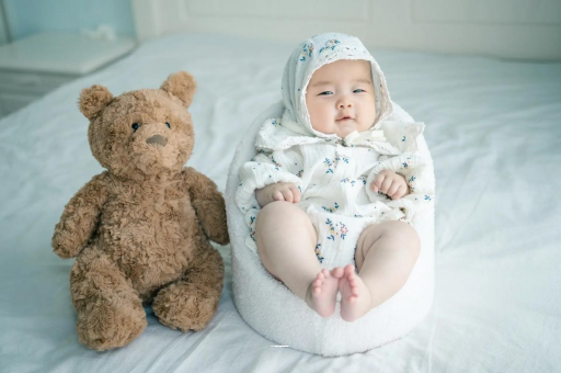 临沧宝宝吃不饱母乳的症状